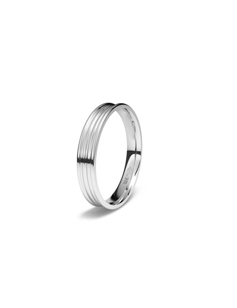 Alianza de oro blanco cóncava estriada