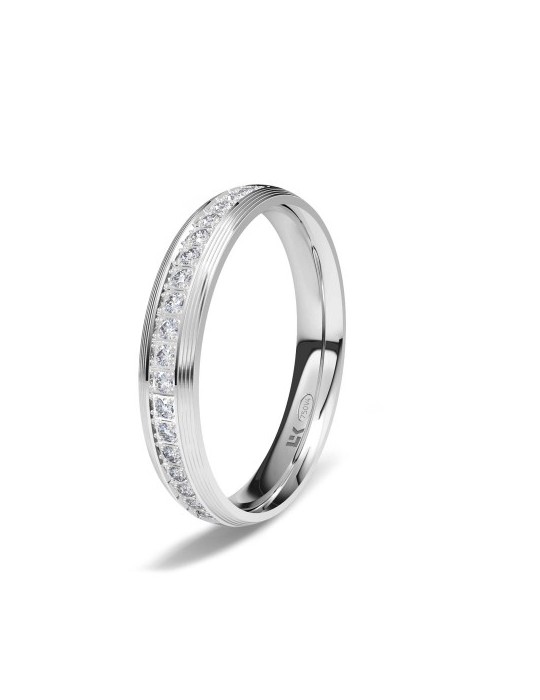 Anillo de compromiso de oro blanco 18K de forma almendrada