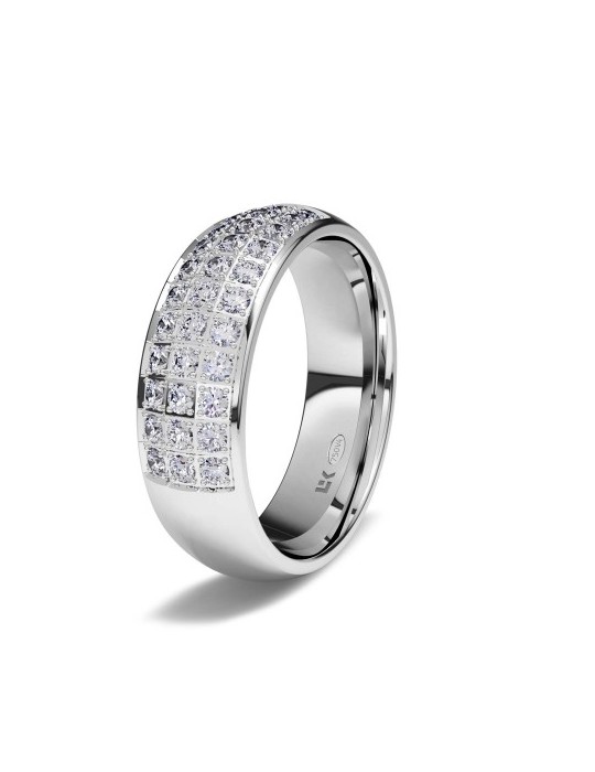 Anillo de compromiso de oro blanco 18K de forma redondeada y tres tiras de brillantes