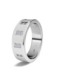 Anillo de aniversario de oro blanco 18K de forma recta y moderna con mosaico de brillantes alrededor y acabado especial
