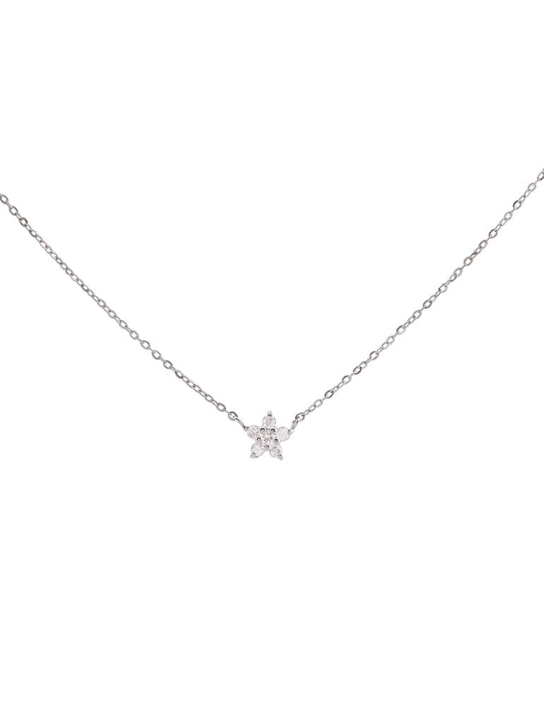 Colgante de oro blanco 18K con estrella y brillantes de 0,08 ctes en cadena forza