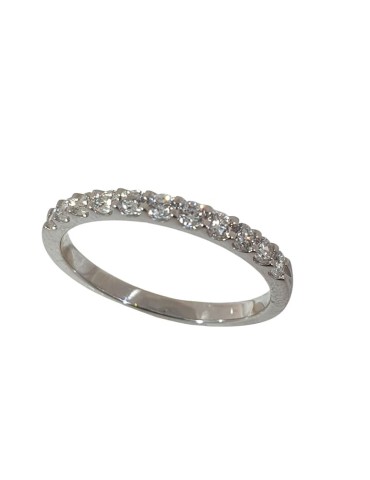Anillo media alianza de oro blanco 18K con 11 brillantes en garra en U de 0,35 ctes