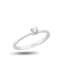 Solitario de oro blanco 18K con brillante de 0,15 ctes y brazo plano en disminución