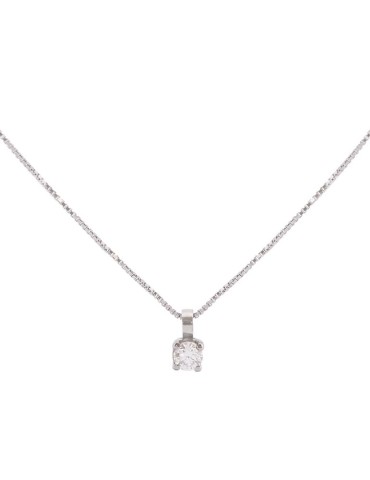 Colgante de oro blanco 18K con brillante de 0,17 ctes en garra y cadena veneciana