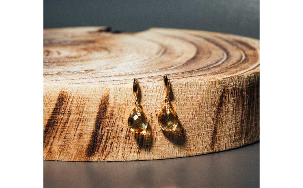 Cómo elegir las joyas perfectas para ser invitada de boda 